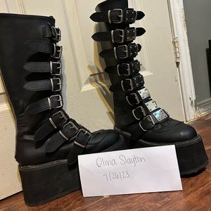 Black vegan leather size 8 Demonia damned-318 in very good condition!